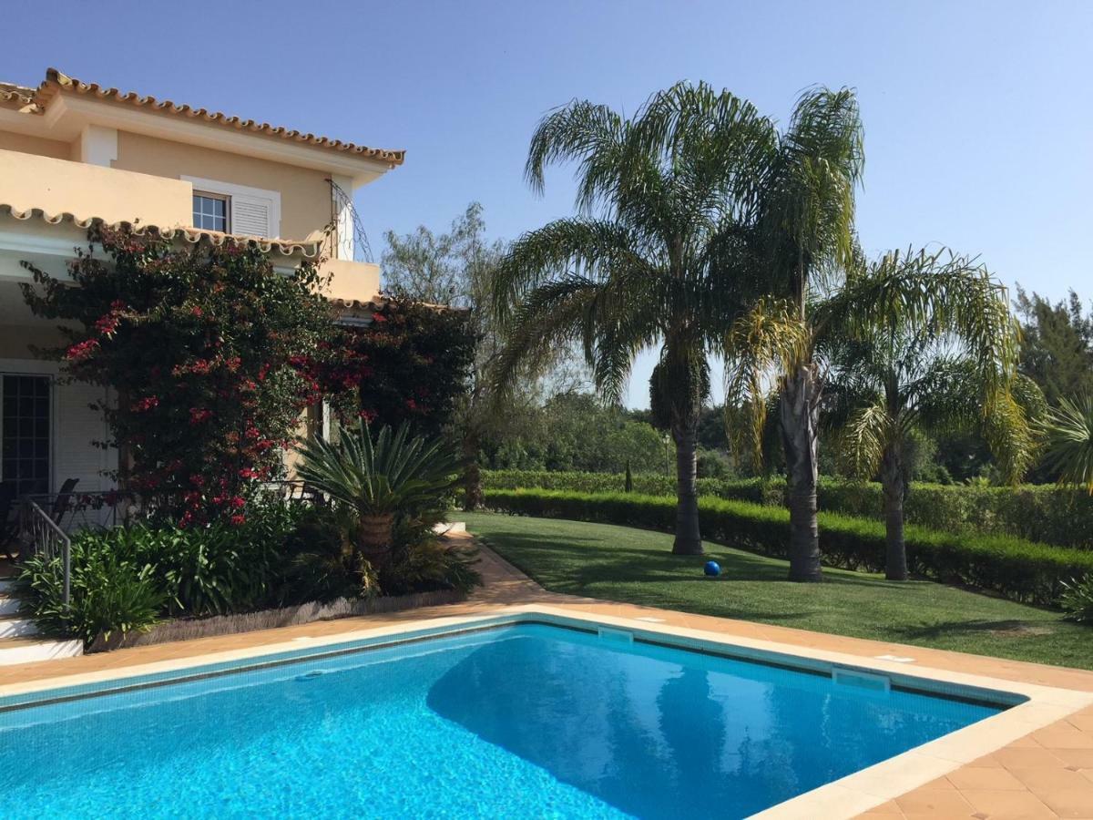 Villa Crisaflor มอนคาราปาโช ภายนอก รูปภาพ